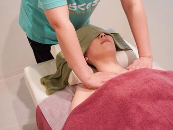 りらくの王様 上尾西口駅前店/デコルテオイルトリートメント