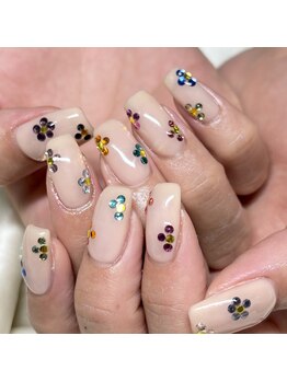 ソラール(SOLAR)/ストーンでお花デザイン♪