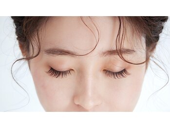 イル まつげ 名取店(iru)の写真/名取市で叶える、ナチュラル上品目元☆まつげパーマや自眉毛を活かすアイブロウで垢抜け！まつエクも◎