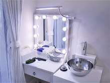 ライトビューティ 渋谷本店(Light Beauty)/店内！個室の様な卵椅子！