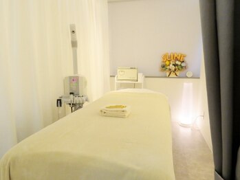 エスライン 円山店(Sline)/カーテンで仕切って