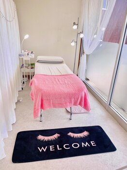 サロントゥエンティーフィフスアベニューニコ(Salon 25th ave.)/