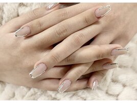 ラインストーンネイル