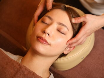 カラダピオニー 川崎店の写真/整体の技術と深圧オイルトリートメントで美容にアプローチする『骨盤整体×オイルトリートメント』が人気