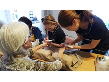 ネイルサロンアンドスクール ブロッサ(BLOSSA)/