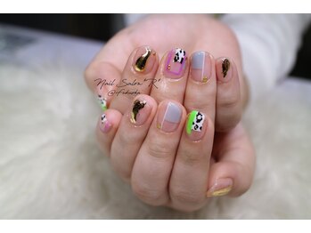 ネイルサロン R/