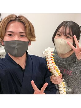 整体院ひなた 都城院/成人式に向け反り腰猫背改善！！