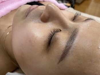 マル ン(Malu'n)の写真/丁寧なカウンセリングから似合わせデザイン!お顔の印象を決める眉毛/あなたの理想の眉毛に整えます♪