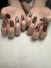 ヒョウ柄ネイル
