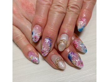 ネイルアンドアイラッシュサロン アイ (Ai)/