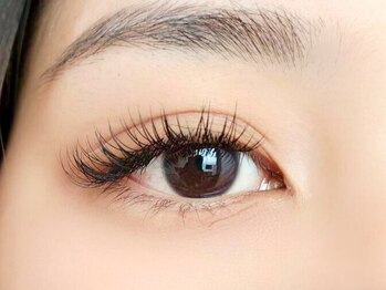 カマタ(kamata)の写真/【感動のキープ力】目力UP！モチの良さには自信があります。長さやカールの種類も豊富だから理想のままに！