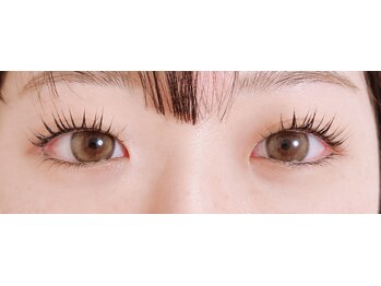 スワロ 広島店(Swallow)の写真/専門店ならではの高濃度ラッシュアディクト使用![まつ毛パーマ+ラッシュアディクト+選べる美容液]30分￥5500