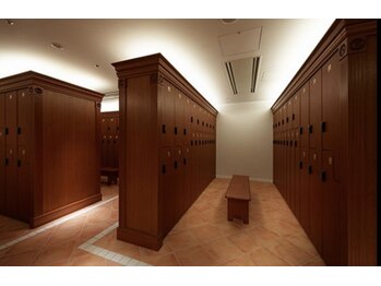 エスティービューティーサロン 丸の内店/【ロッカールーム】