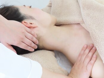 ヒトハリ 福岡薬院店(HITOHARI)/オイルマッサージ