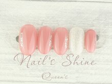ネイルズシャインクイーンズ(nail's Shine Queen's)/上品トレンドアート