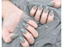 センシー ネイル スタジオ(Sensy Nail Studio)/ワンカーベース+ユニコングラデ