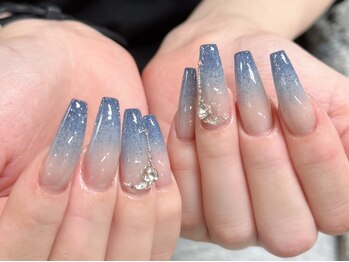 MARU Nail Salon【12/2 NEW OPEN(予定)】の写真/《人気No.3》長さ出し10本+ワンカラー+パーツ2つ¥9,980★爪にお悩みをお持ちの方はご相談ください♪