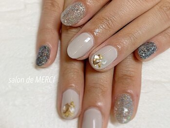 サロン ド メルシー(Salon de MERCI)/グレーホワイト☆