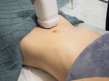 【小顔専門店】Celle 錦糸町の写真/【結果重視の痩身マシン】ムダ肉撃退！とにかく細く美しくしたい方◎小顔＆美ボディに導く話題の韓国式痩身