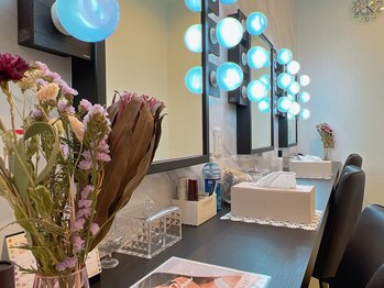 アイラッシュサロン ヴィヴィ 豊橋店(Eye Lash Salon Vivi)/【店内】メイクルーム完備