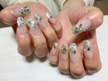 ネイルアンドアイラッシュサロン アイ (Ai)/