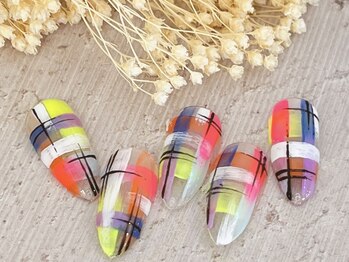 ネイルサロンアンドスクール ブロッサ(BLOSSA)/