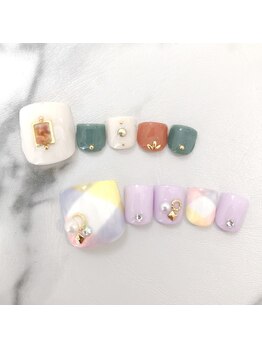 リノ(Lino)/春フットネイルデザイン