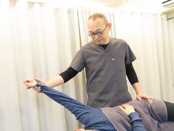 整体カルフ/肩から腕の施術