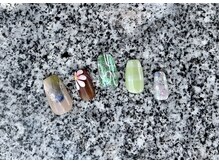 シー(SHE)/monthly design B