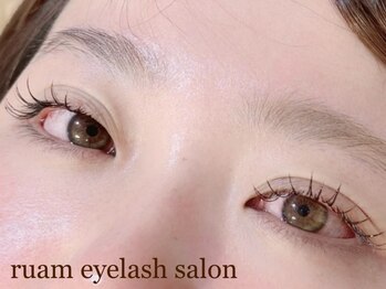 ルアム 恵比寿店(ruam)の写真/【恵比寿駅5分】口コミ高評価◎似合わせ技術で納得の仕上がり♪生えグセ/目の形に合った理想のお目元に★