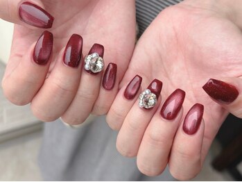 ウムネイル(UM Nail)の写真/丁寧なケアで美しさが長く続くネイル♪"カウンセリングから自爪の状態を見極め、よりきれいな仕上がりへ◎