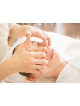 ホウレイ線・たるみ改善！予防ケア