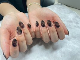ブラウンニュアンスネイル