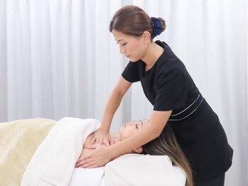 パルボヌール(parbonheur)/デコルテマッサージ