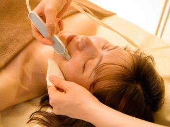 ラ コンシェル 溝の口店の写真/【冬は特に気になるお肌のお悩み…当店にお任せください!】負担の少ない施術で毛穴レスのもちもち肌へ☆