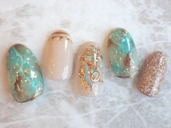 フラワーズネイルアンドアイラッシュ(FLOWER’S nail&Eyelash)/