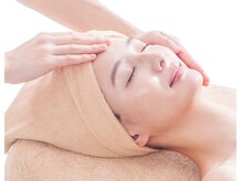 イービーシーシー新宿(e.b.c.c.)/5)ヒアルロン酸トリートメント 