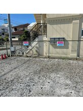 ムーンネイル(MOON.NAIL)/砂利の大きな駐車場です！