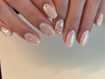 ケリーラニ(kelly lani)の写真/<技術が光るシンプルネイル!>クリア感たっぷりのちゅるんワンカラ-、グラデ-ション、くすみカラ-もお任せ♪