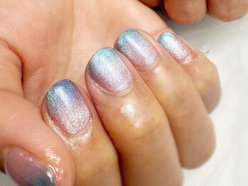 ララン(Laran)/幻想的なニュアンスネイル
