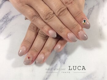 ネイルアトリエルカ(nail atelier LUCA)/S-83 大人上品グレージュグラデ
