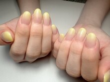 ヨーローネイル(YOLO Nail)/カラーグラデーションネイル