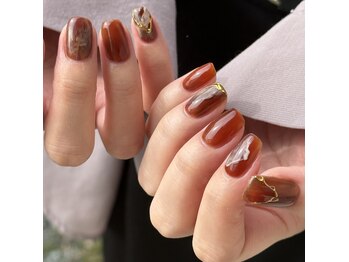 リアネイル(li’a nail)