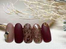 ネイルルームシャイン/