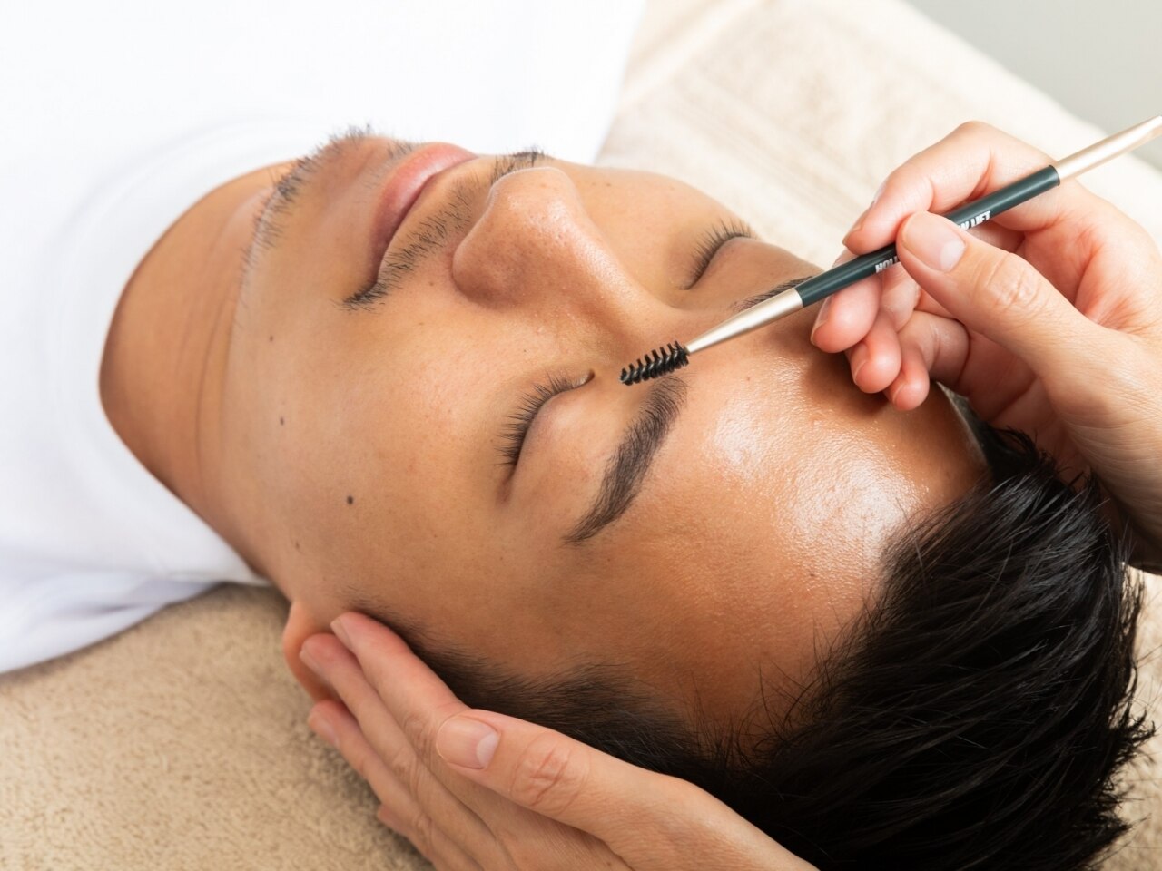 ハリウッドブロウリフト　フェイシャル脱毛 ワックス 他 進化型眉WAX！美眉ブロウHBL-ハリウッドブロウリフト- | 男のための