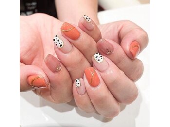 ヘアアンドネイル ミューズ 新浦安店(HAIR&NAIL MUSE)/アニマル/ダルメシアン/オレンジ