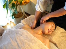 レイ(Lei)/疲れた首肩に癒しのひととき