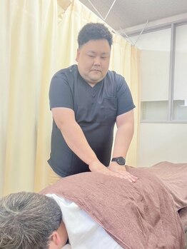 クレーン整骨院 石巻恵み野店の写真/豊富な経験と実績の姿勢矯正♪毎日辛い首肩こりからおさらば！慢性的なコリも解消◎初回クーポン有♪