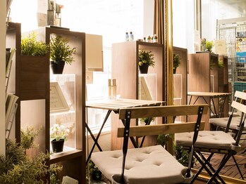 小顔矯正専門シンメトリー 亀戸店/内観【3】