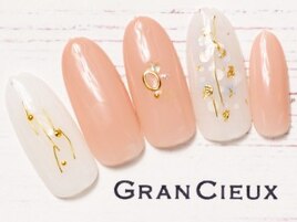 甘めパステルピンクネイル